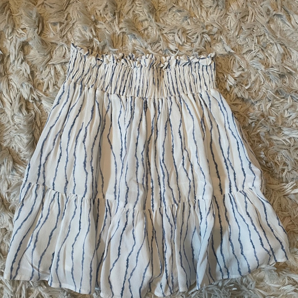 2 DAYS LEFT TO BUY Mini Skirt - Picture 3 of 4
